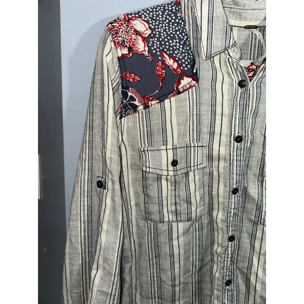 Free People button up striped and floral contrast long‎ sleeve top size small